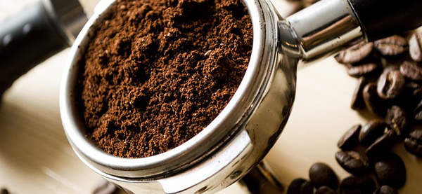cafe-grains-cafeine-boisson-chaude-tasse-03